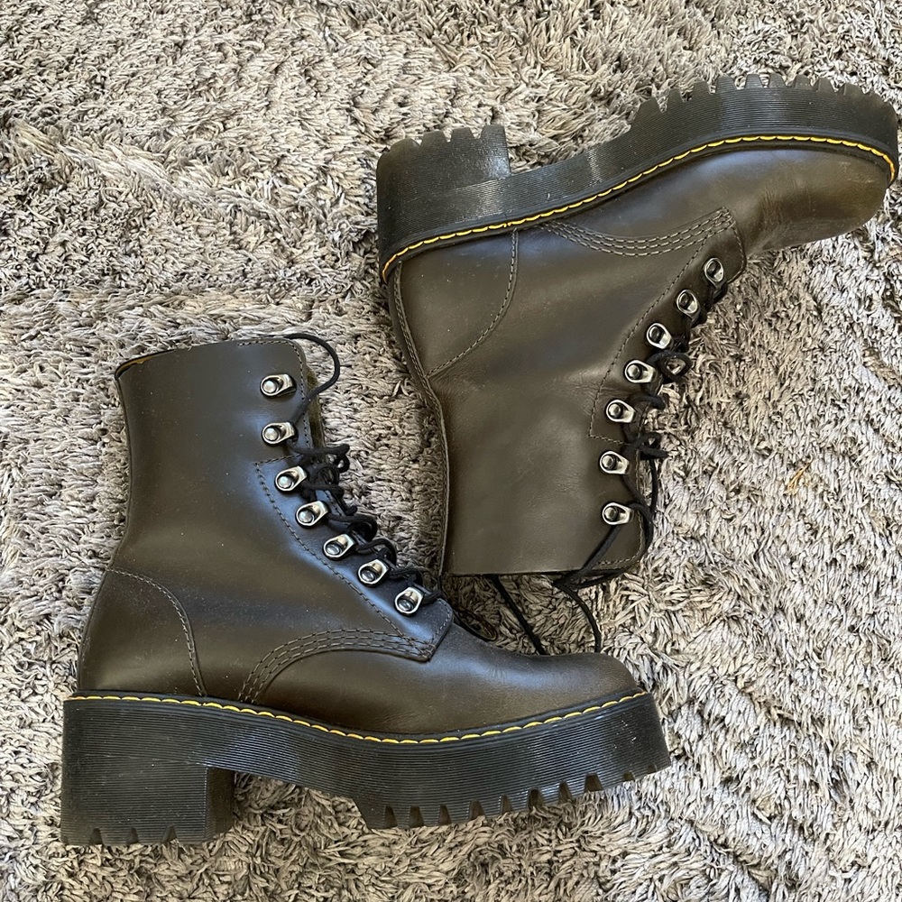 Dr.Marten Docs Leona